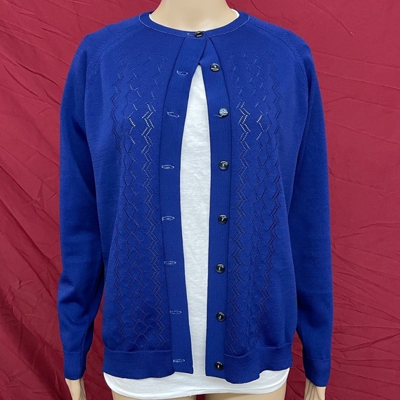 Vintage 1970’s Royal eyelet cardigan size medium - Picture 1 of 4